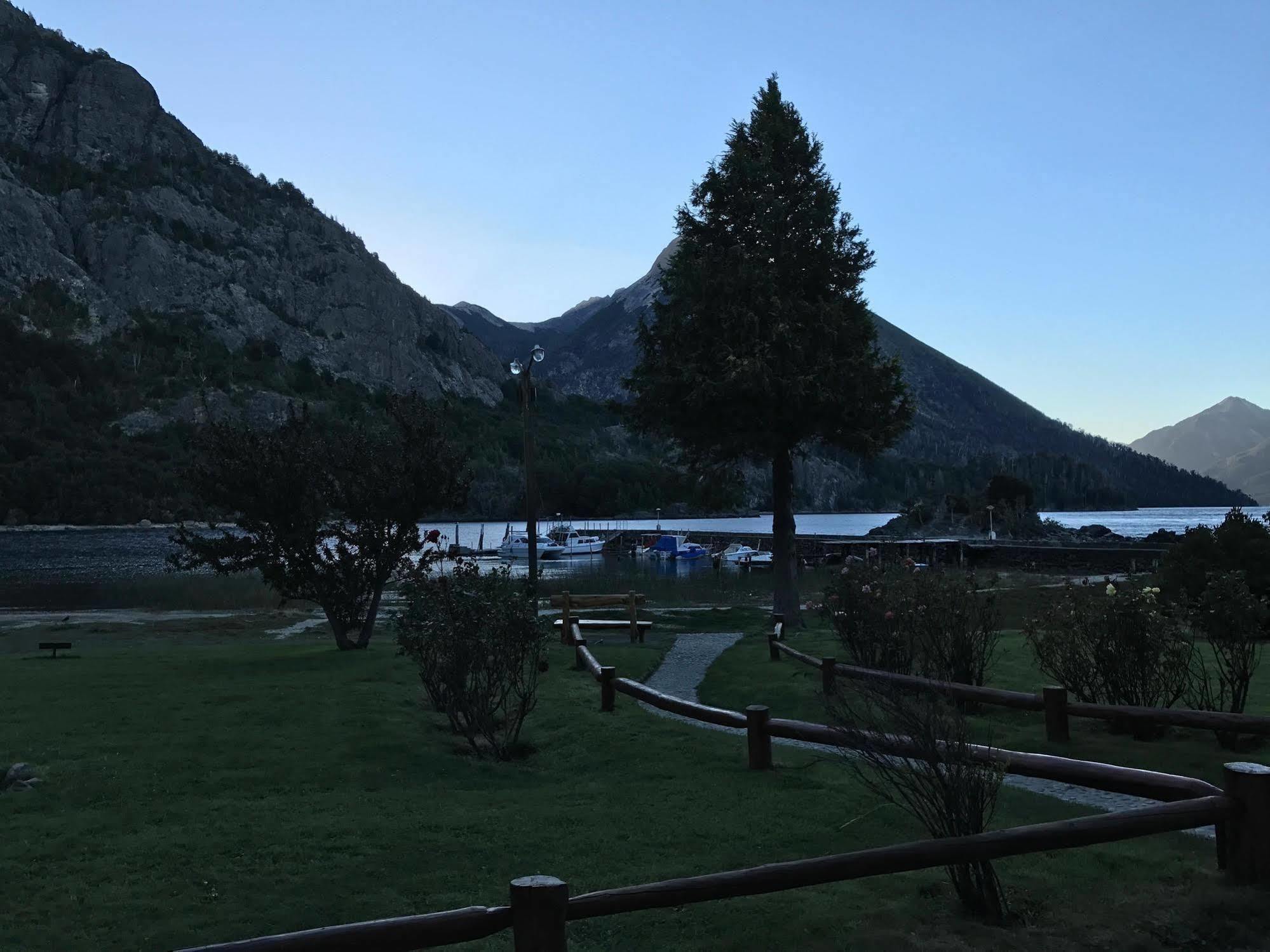 Hotel Alun Nehuen San Carlos de Bariloche Exterior foto